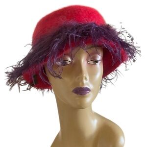 Angora Rabbit Hair Red Hat with Purple Ostrich Plume NWT Pop Of Red Bollywood